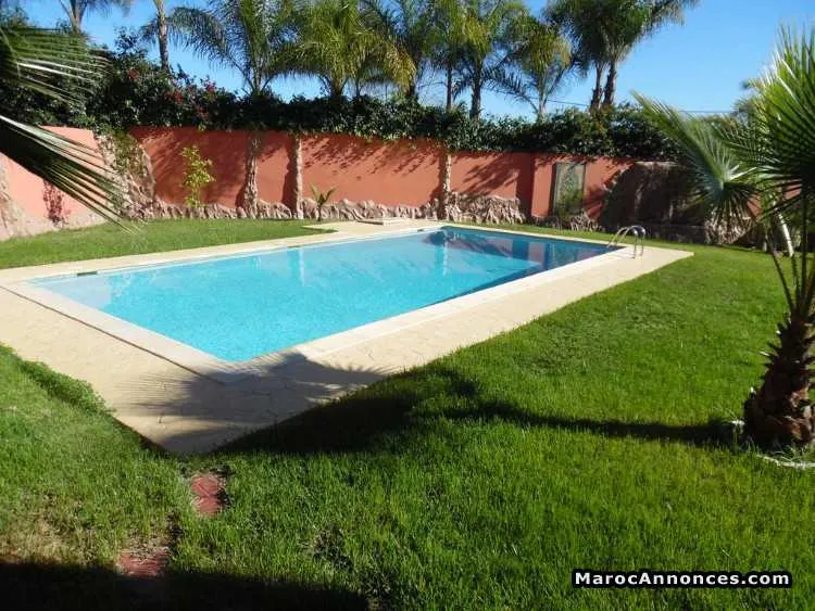 Villa en location à souissi - الرباط (2)