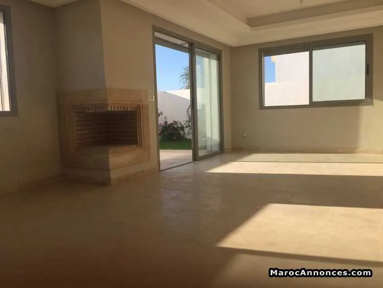 Villa à louer vide ou meublé route azzemour - الدار البيضاء