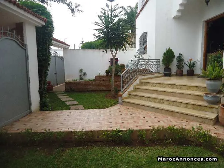 Villa usage bureau de 600m² a louer a souissi - الرباط