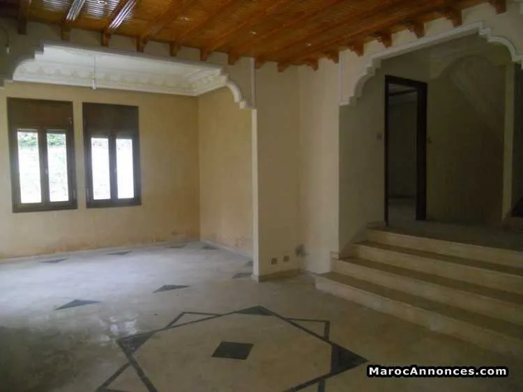 Villa en location à ain diab - الدار البيضاء (2)