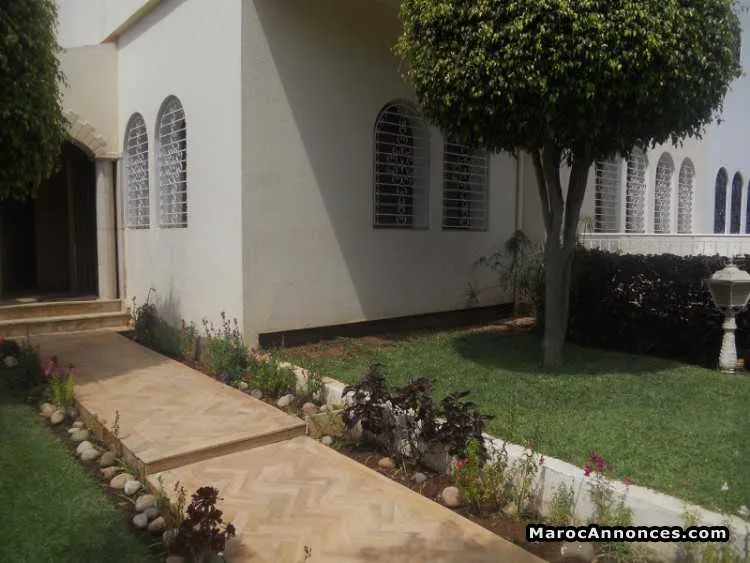 Villa en location à ain diab - الدار البيضاء