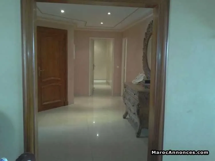Appartement de 250 m² à maarif - الدار البيضاء (3)