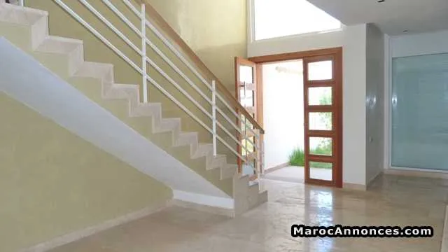 Ville de 315m² à bouskoura - الدار البيضاء