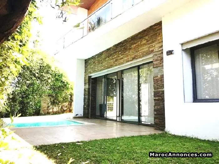 Villa 630 m² à louer, ain diab, casa - الدار البيضاء