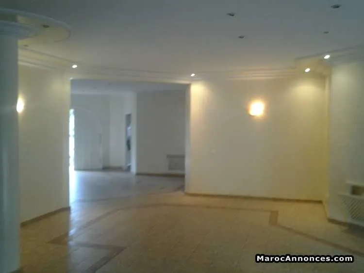 Villa de 1500 m² à californie - الدار البيضاء (3)