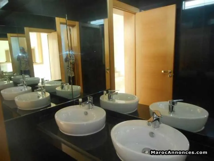 Villa a louer a casablanca - الدار البيضاء (3)
