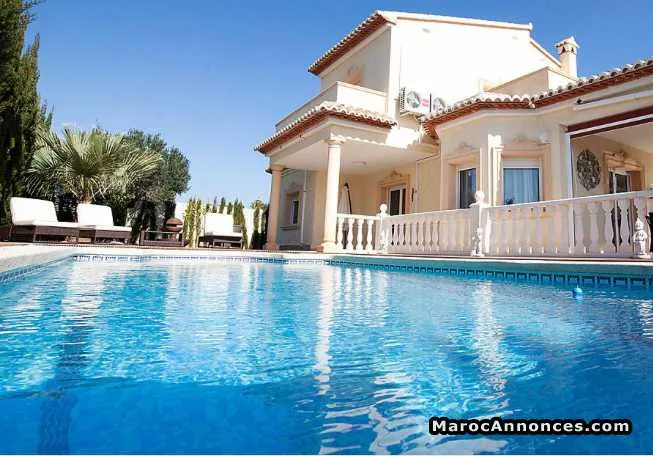 Villa avec piscine - بوزنيقة