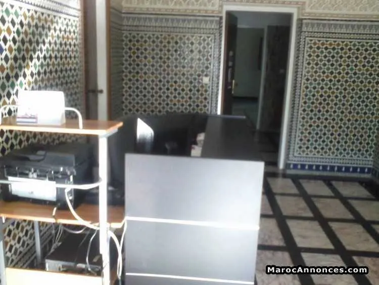 Villa de 600m² souissi - الرباط (2)