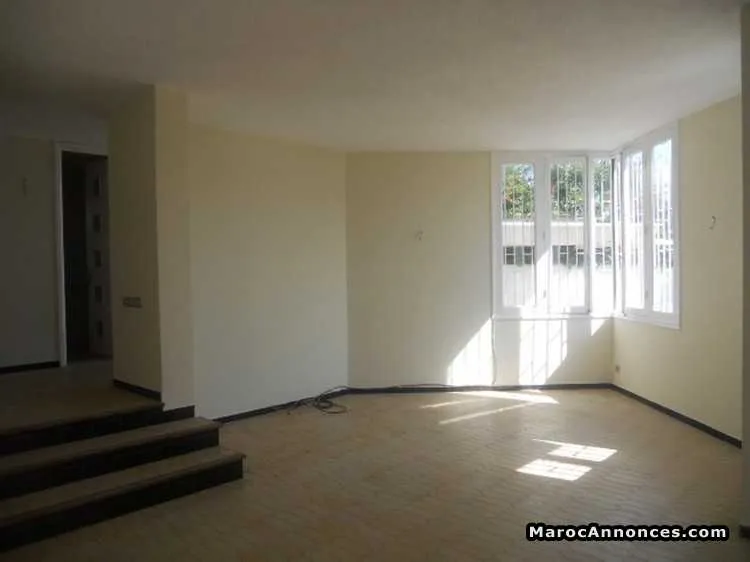Villa en location à hippodrome long champs - الدار البيضاء (2)
