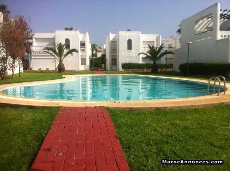 Villa vide de terrain bien située a souissi - الرباط