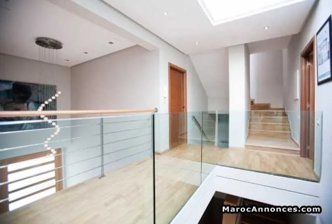 Villa de 700 m² à ain diab - الدار البيضاء (3)