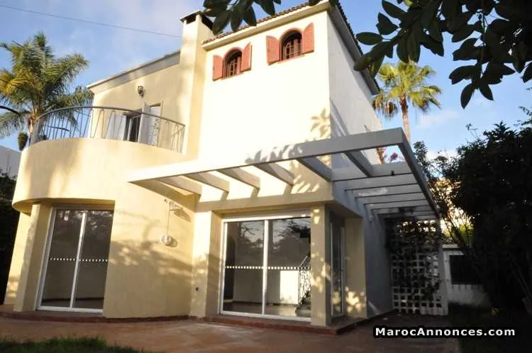 Petite villa vide, très bien placée, cil - الدار البيضاء (2)