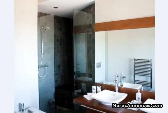 Villa de 700 m² à ain diab. - الدار البيضاء (3)