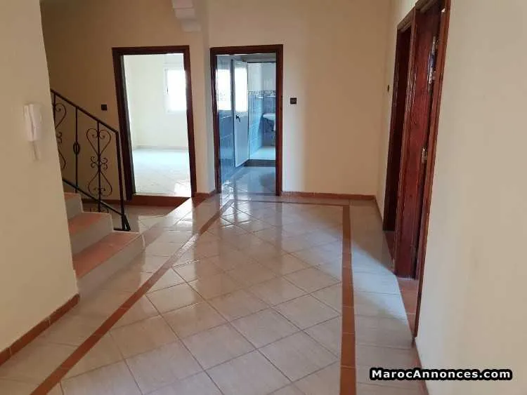 Villa a louer a settat 220m² - سطات (2)