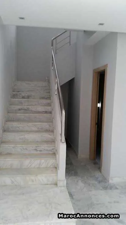 Lumineuse villa de 587 m² à bouskoura - بوسكورة (3)