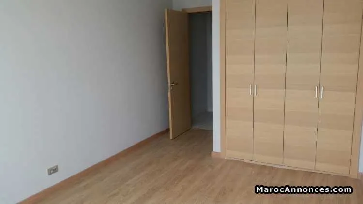 Lumineuse villa de 587 m² à bouskoura - بوسكورة (2)