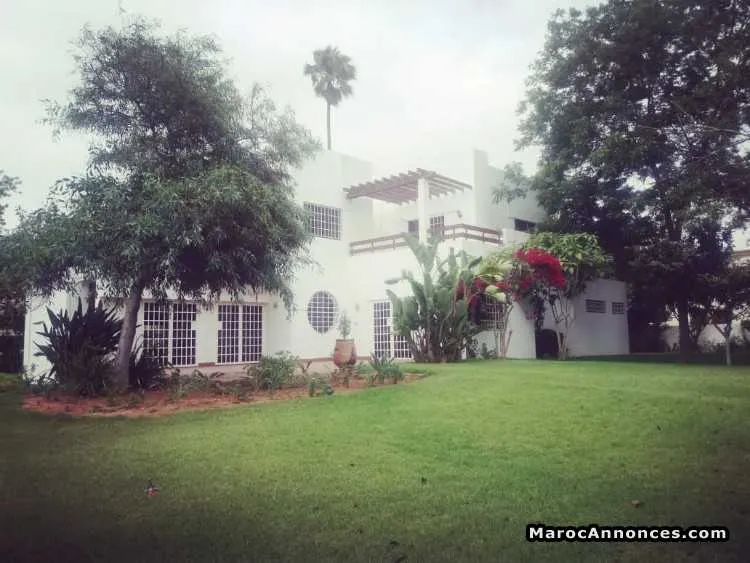 Proprietaire loue jolie villa au souissi - الرباط