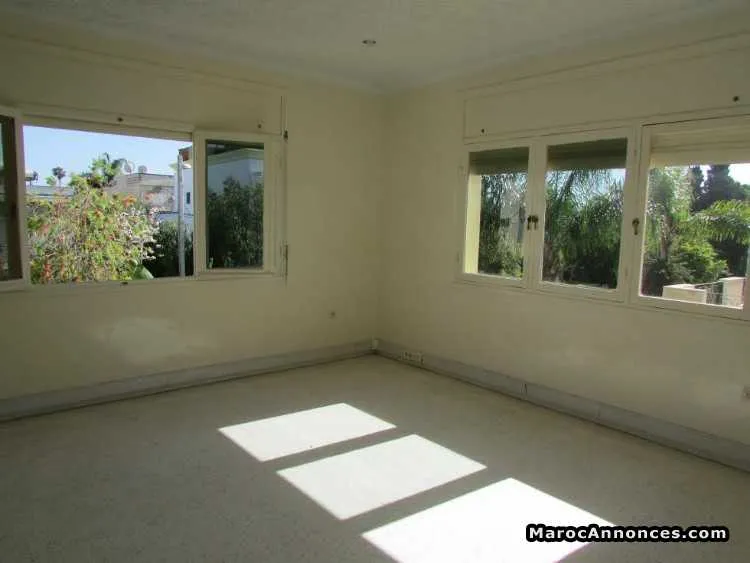 Villa de 600m² à oasis - الدار البيضاء (3)