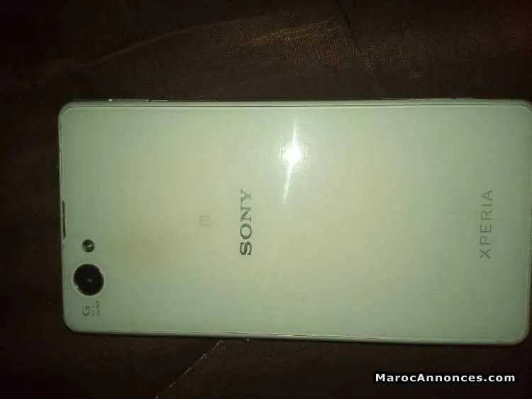 Z1 compact 4g accepte reprise - مكناس (2)