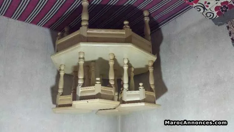 Tables avec 4 cendries - ميدلت