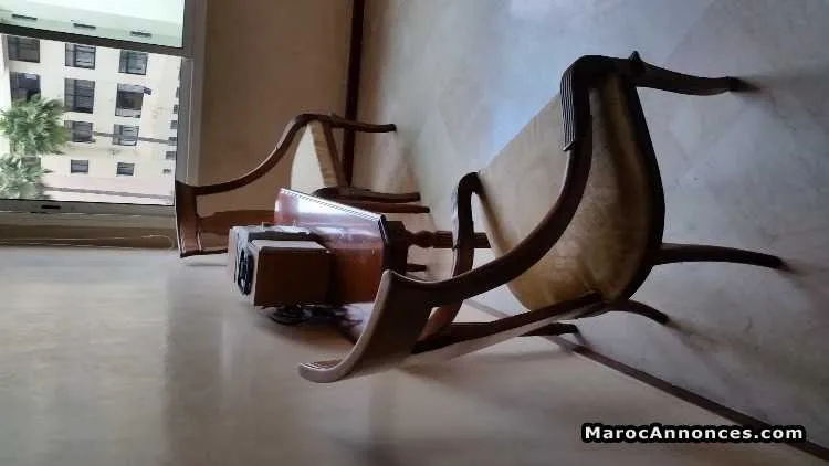 Salon et chaises - الرباط (2)