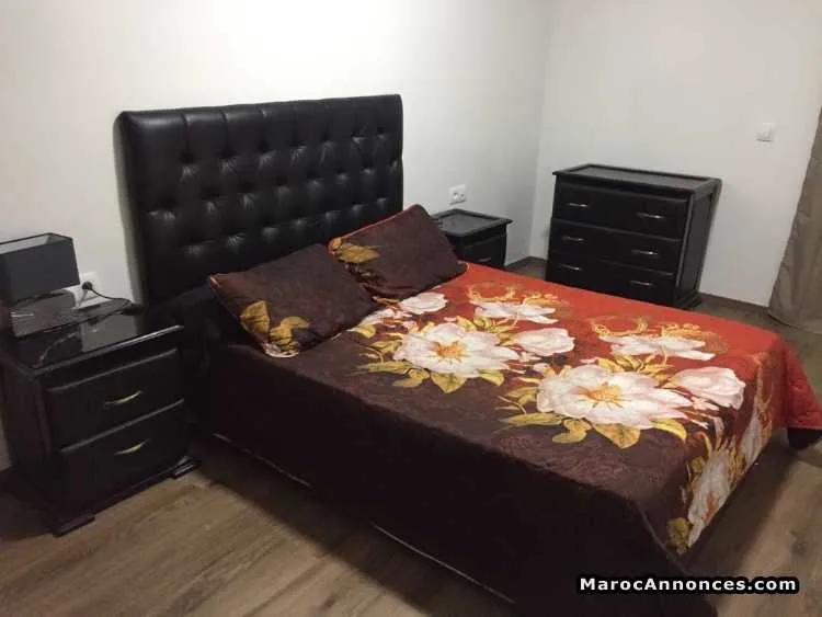 Chambre à coucher en simili cuir - الدار البيضاء (3)