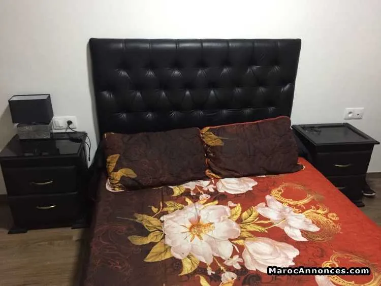 Chambre à coucher en simili cuir - الدار البيضاء