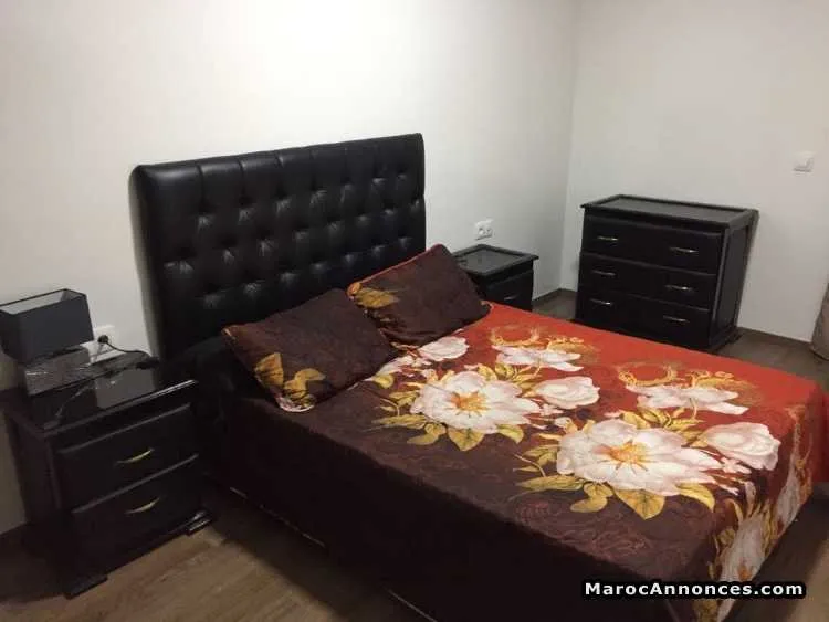 Chambre à coucher en simili cuir - الدار البيضاء (2)