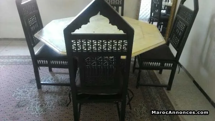 Salle a manger arabesque - مراكش