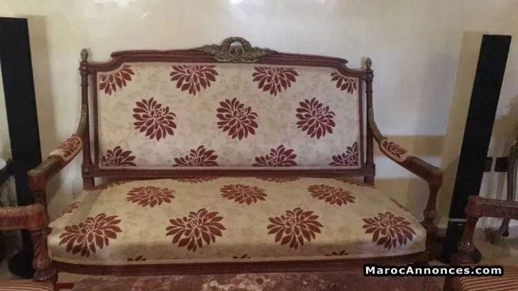 Fauteuil de style avec table - سلا (2)