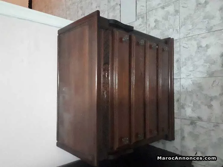 Vente lit double tables de chevets et placard - الدار البيضاء (2)