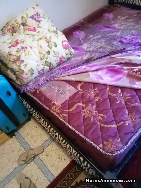 Grand lit à vendre - الدار البيضاء (2)