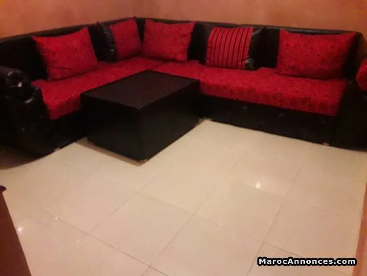 Salon tapiessier nauvaux avec table - مراكش
