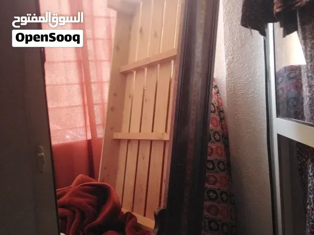 للبيع خشب فوق لحاف - بوزنيقة