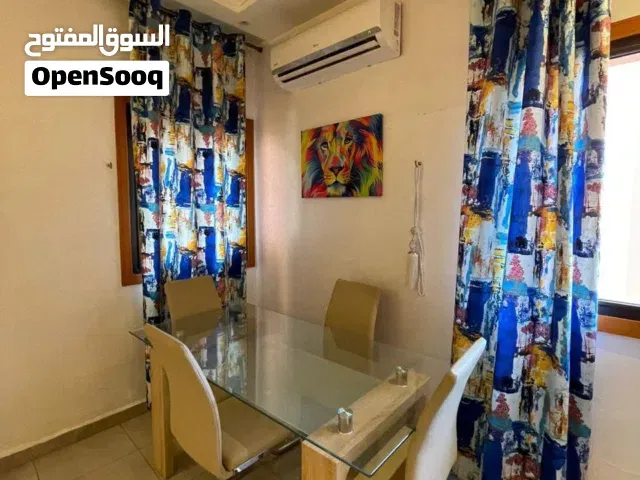 شقة مفروشه معروضة للكراء اليومي في مراكش جيليز مفروشة للجميع فيها مراب و مسبح و انترنت ومكيف........ - مراكش