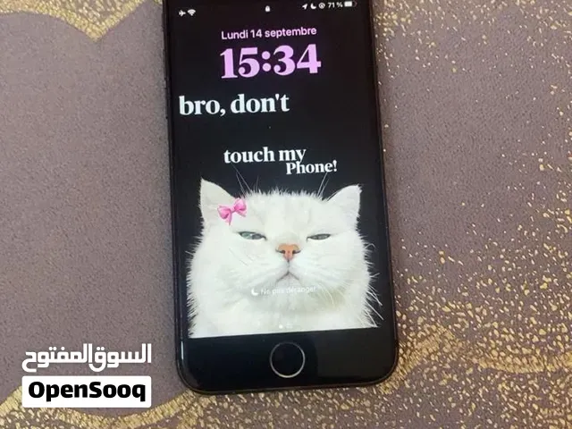 iPhone 8 normal en bon état - وجدة