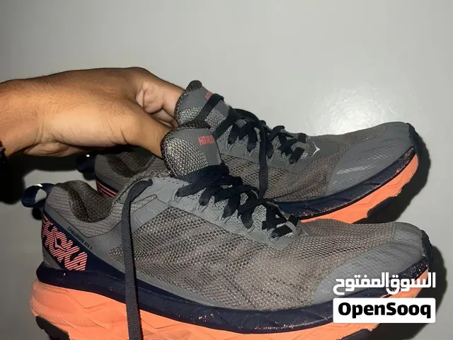 HOKA Size 40 original - الدار البيضاء