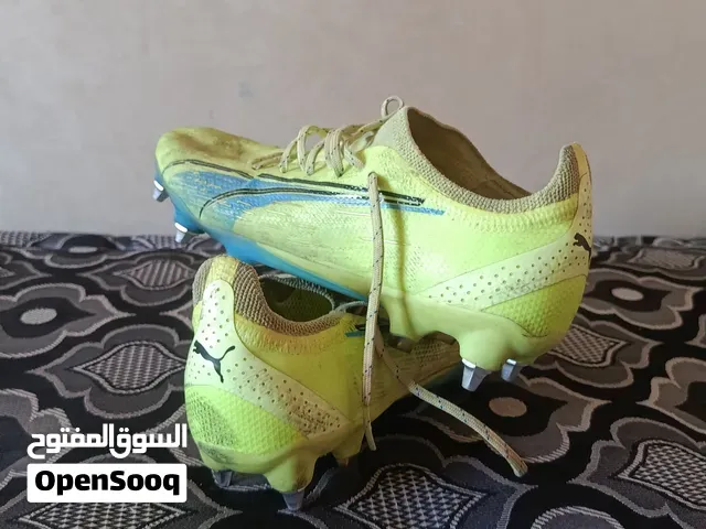 Chaussures de football PUMA – Taille 43  Très bon état  Confortables et légères  Photos réelles - تمارة