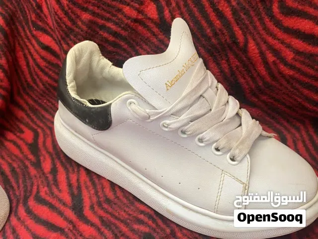 حدائ مستعمل جيد - خريبكة
