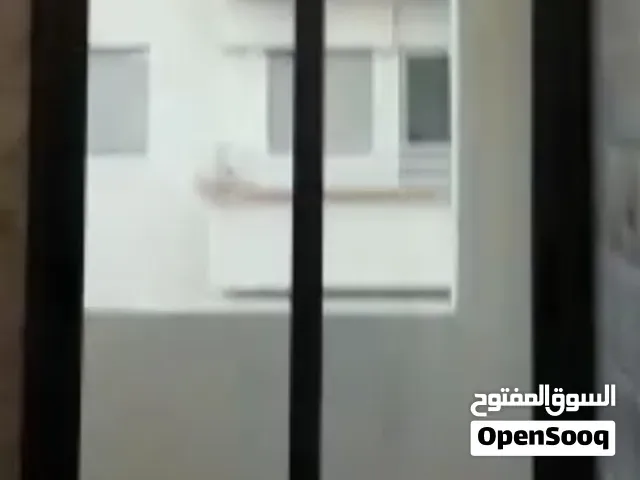باب كوليس المنيوم بالريدو باقي جديد تمن قابل للتفاوض - الدار البيضاء
