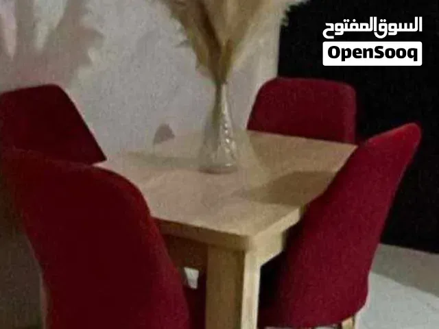 طاولة طعام عصرية مستطيلة مع 6 كراسي مريحة بتصميم أنيق المميزات: طاولة بتصميم عصري وأنيق - الدار البيضاء