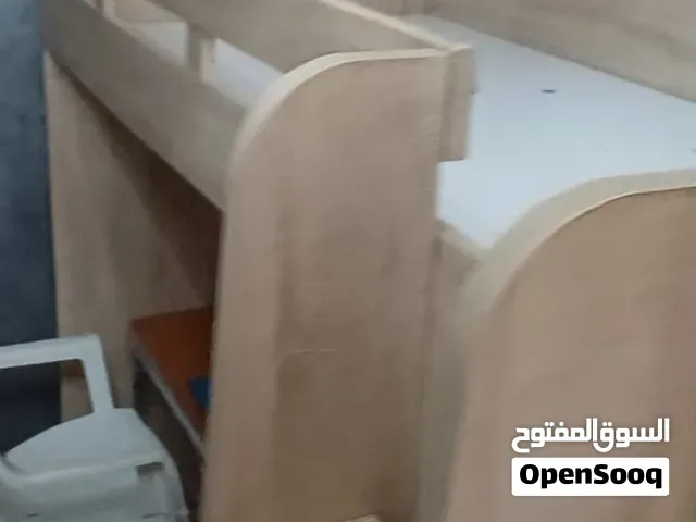 سرير مرتفع مزال في حالة جيدة الثمن قابل للتفاوض - تمارة