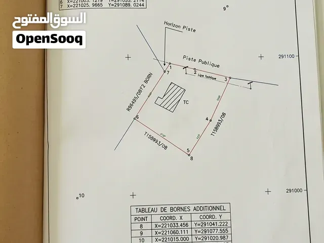 الأرض للبيع فيها دار الملكية للبيع في طريق السبت قريبة كروازمة عند المدخل الرئيسي السجن المحلي حوزية - الجديدة