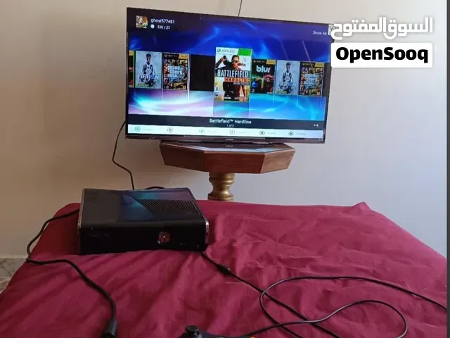 xbox 360 slim بحالة جيدة جدا مفلاشي - خريبكة