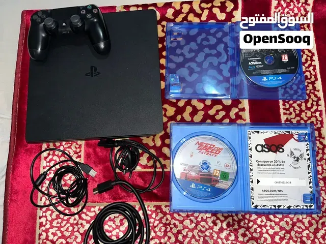 PS4 Slim 1TB + 2 Jeux + Manette Originale – Très Bon État - تطوان
