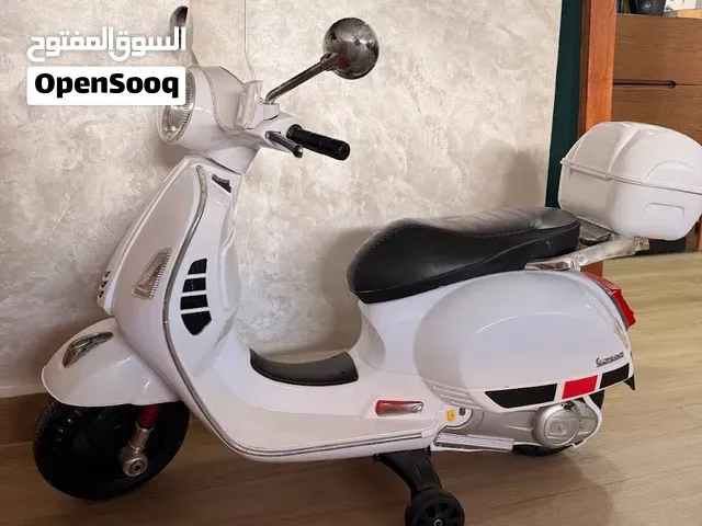 Jolie moto électrique pour enfant, style Vespa - الدار البيضاء