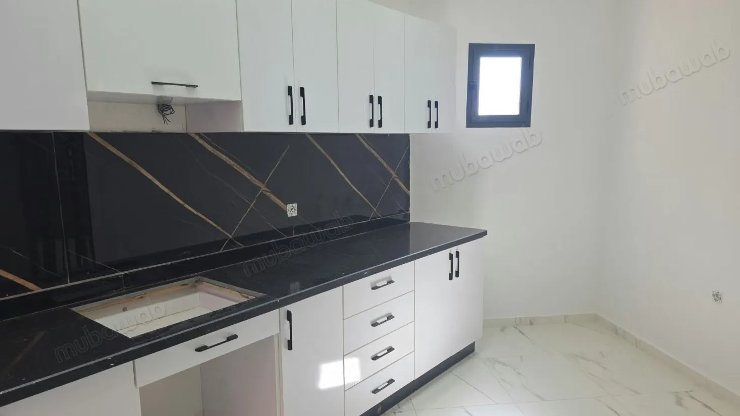 Appartement à vendre à Mehdia. 2 pièces. Cuisine entièrement... - المهدية (3)