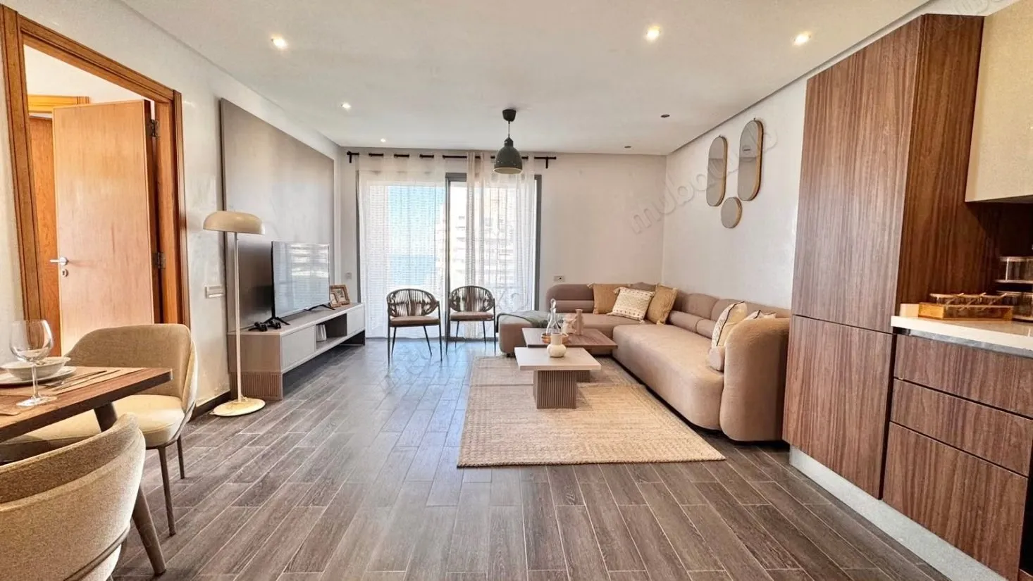 Louez cet appartement à Ain Diab. 
Surface totale 80 m² - الدار البيضاء