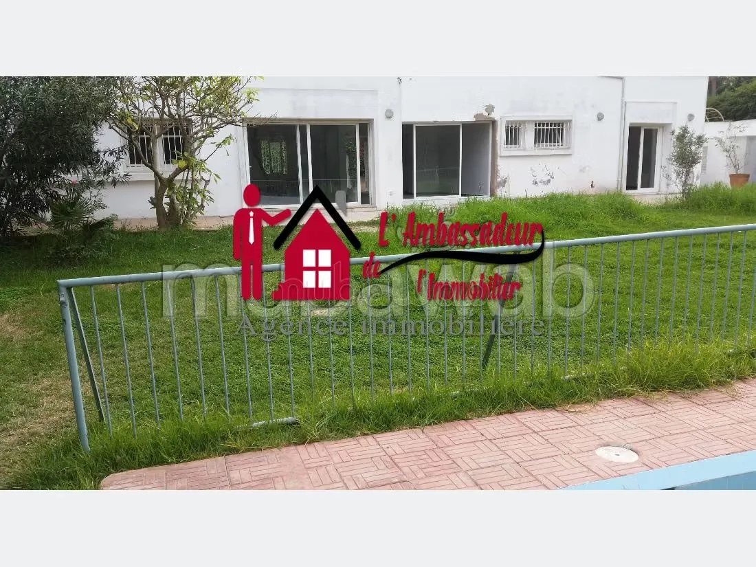 Villa de 1025m² en pleine ANFA SUPERIEURE - الدار البيضاء (2)
