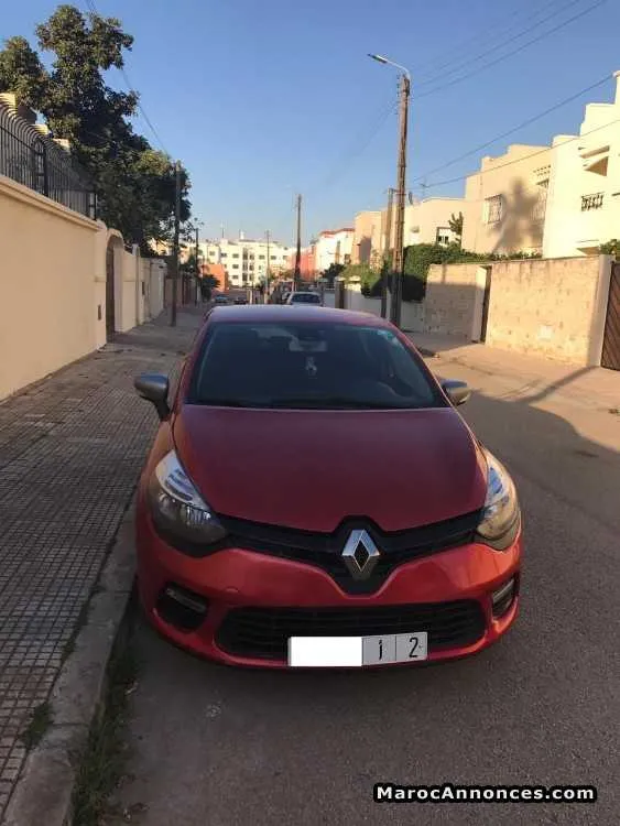 Renault  clio bon état salé - سلا